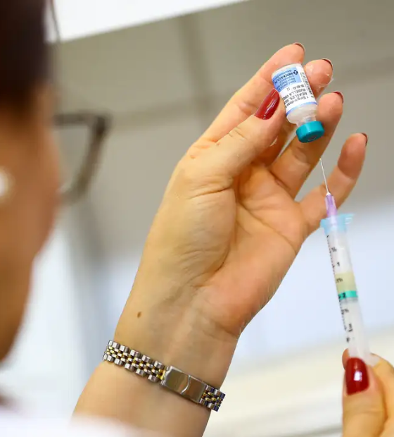 Brasil faz 'Dia D' contra o sarampo em áreas de fronteira com a Bolívia