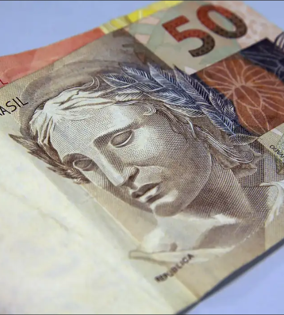  Caixa libera abono salarial para nascidos em setembro e outubro 