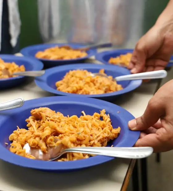 Brasil sai do Mapa da Fome e tem menos de 2,5% da população em risco de desnutrição
