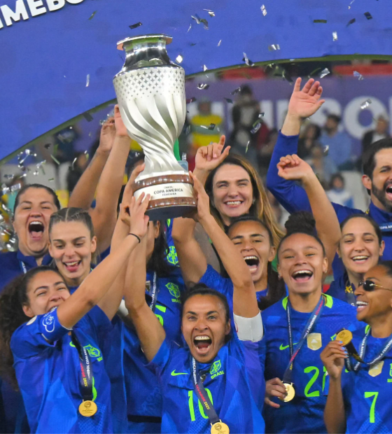 Brasil vence a Colômbia nos pênaltis e conquista título da Copa AMérica feminina pela 9ª vez
