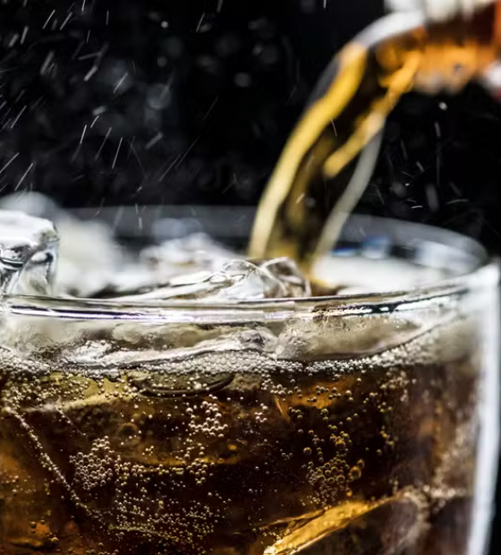 Consumir diariamente refrigerante zero pode aumentar o risco de diabetes; entenda
