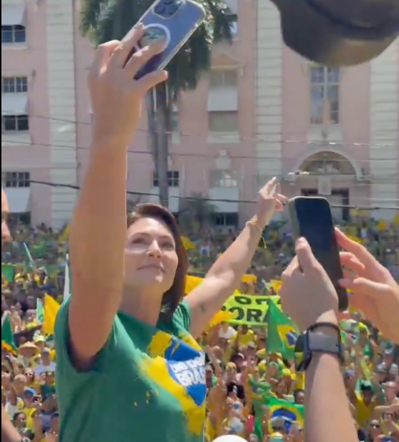 Michelle Bolsonaro participa de ato bolsonarista em Belém; outras cidades registram manifestação