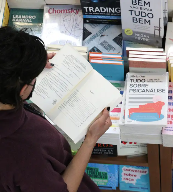 Se podemos ouvir quase tudo, por que ler ainda é importante?