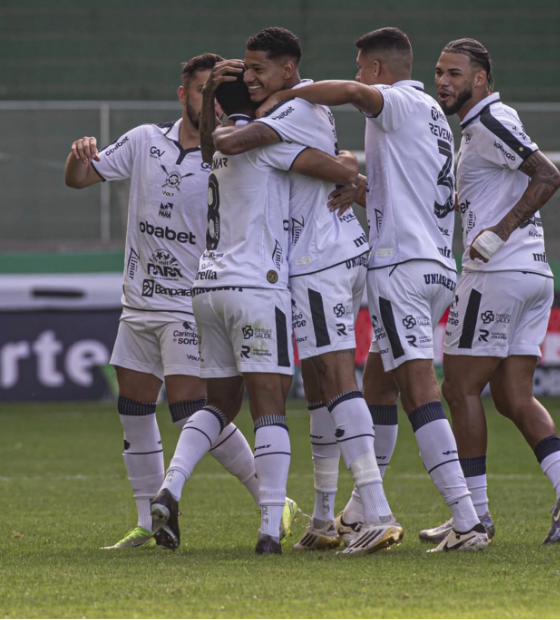 Remo vence o América-MG fora de casa e volta a beirar o G4 da Série B