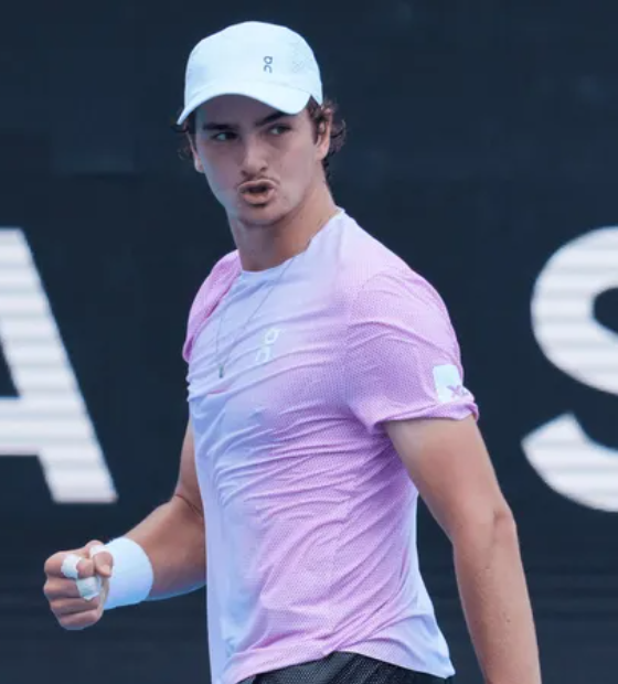 João Fonseca aproveita desistência de rival espanhol e avança no Cincinnati Open