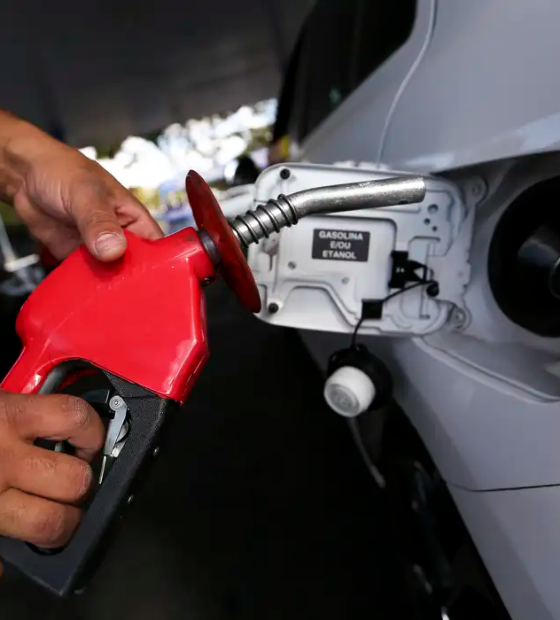 Nova gasolina E30 começa a chegar aos postos de combustíveis do Brasil; preço deve baixar
