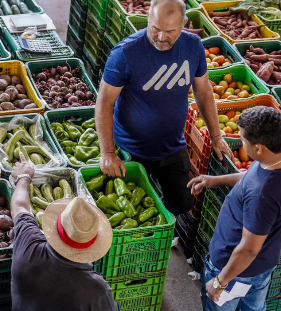 Preços de alimentos caem em julho pelo segundo mês consecutivo no IPCA, mostra IBGE