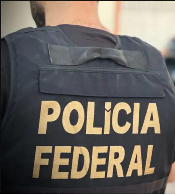 Funcionários e ex-funcionários da Caixa são alvos de operação da PF