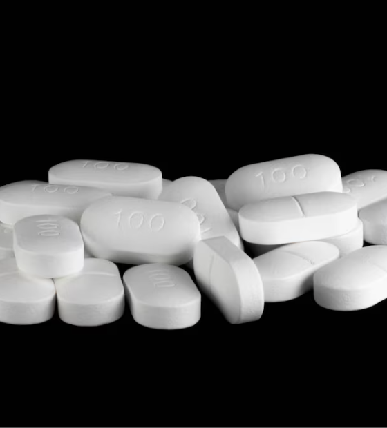 Sertralina: o que é, para que serve e quais os cuidados ao tomar o medicamento?