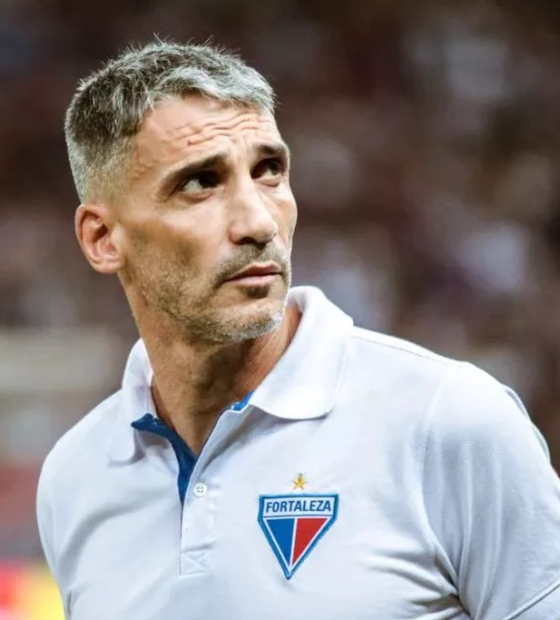 Em crise após goleada, Santos chega a acordo para assinar com Vojvoda