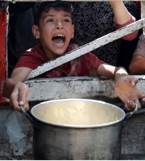 Mais de 500 mil pessoas estão passando fome em Gaza, diz monitor global