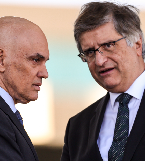PGR denuncia ex-assessor de Moraes por violar sigilo funcional e obstruir a Justiça