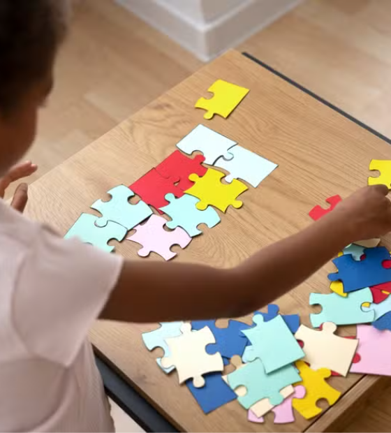 Autismo: governo federal prepara novo plano para tratamento de pacientes no SUS