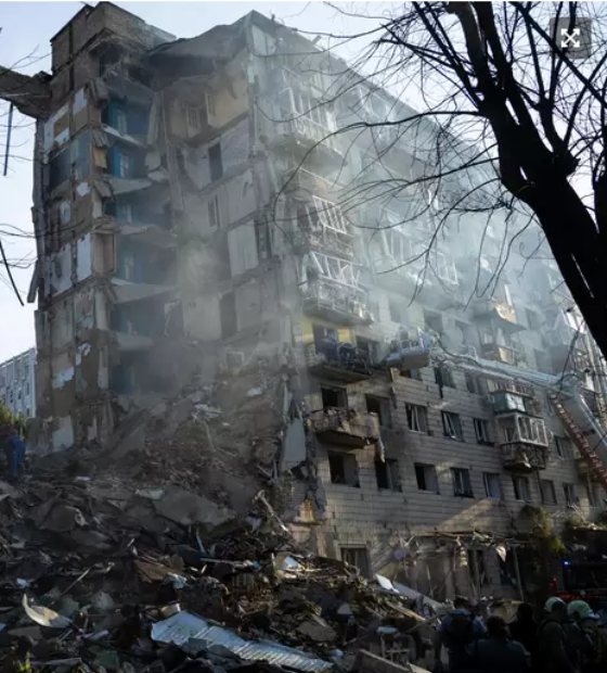 Ucrânia: ataque com drones e mísseis russos mata 14 e fere pelo menos 48 em Kiev