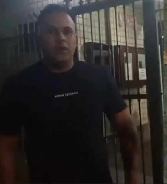 Justiça decreta prisão de policial penal que disparou um tiro no pé de entregador