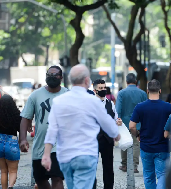 Apreensão e sensação de incerteza dominam as expectativas dos brasileiros
