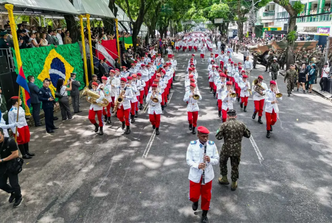 Desfile do 7 de Setembro reúne mais de 20 mil pessoas em Belém