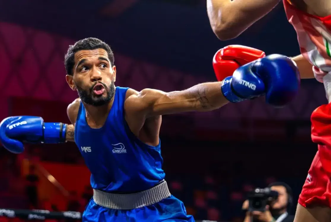 Bolinha, Samurai e Rebeca garantem três finais para o Brasil no Mundial de Boxe