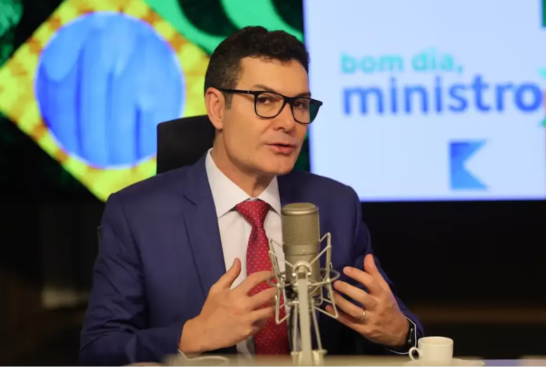 Ministro Jader Filho anuncia nova política habitacional com mudança na poupança