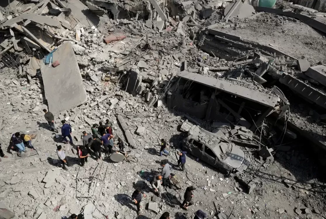 Israel ataca dezenas de alvos do Hamas em Gaza após grupo romper cessar-fogo