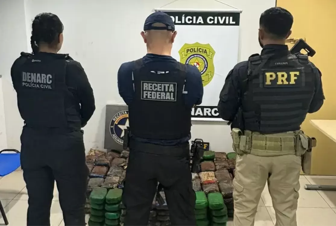 Homem é preso com 260 tabletes de drogas escondidos em caminhão, em Icoaraci