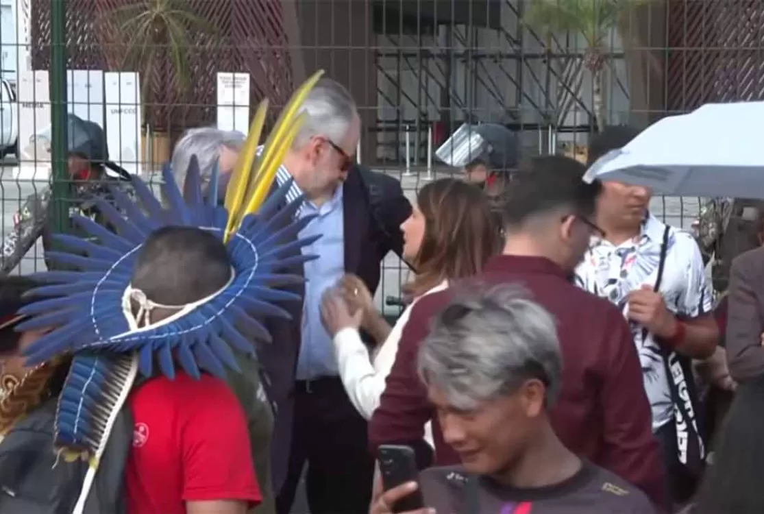 Manifestação trava acesso à Blue Zone; Munduruku exigem reunião com Lula