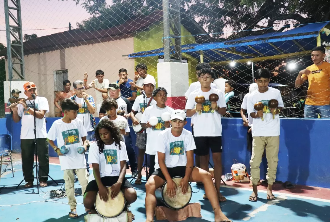 Comunidade de Algodoal celebra cultura africana e conhece projeto Ciranda das Artes