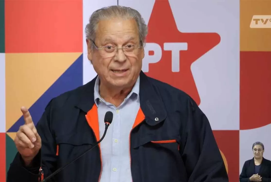 José Dirceu volta ao palco, anuncia uma possível ruptura e acende alerta geral