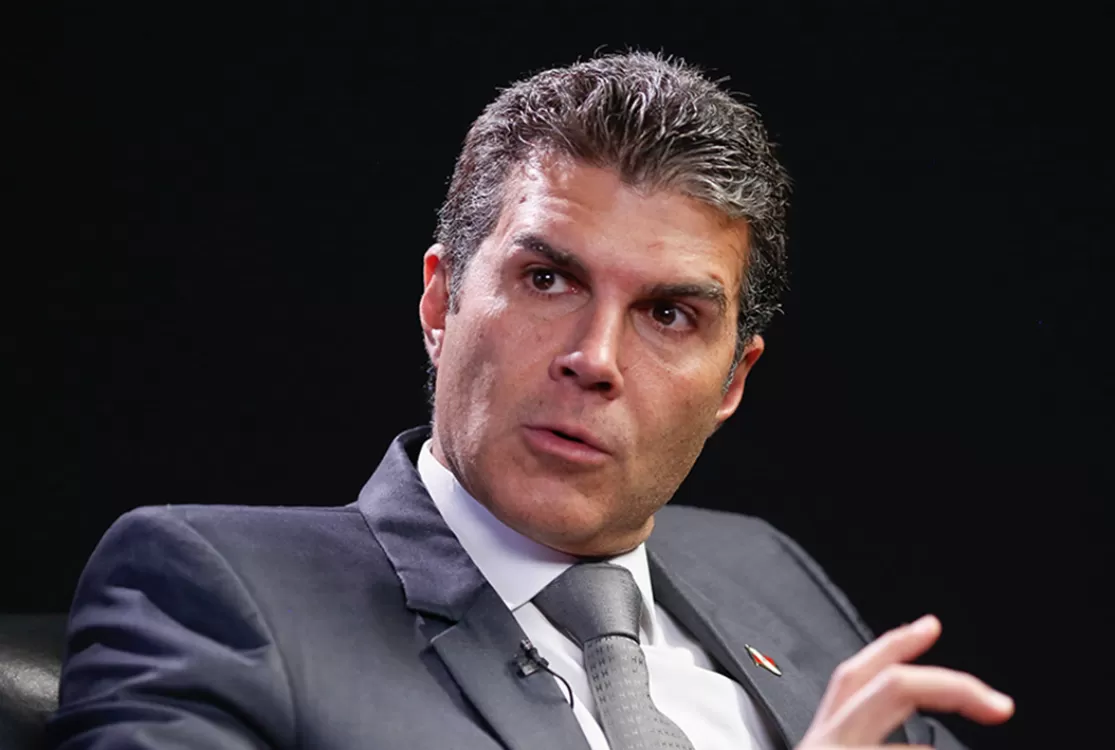 Helder Barbalho mira tabuleiro eleitoral e promove dança das cadeiras no governo