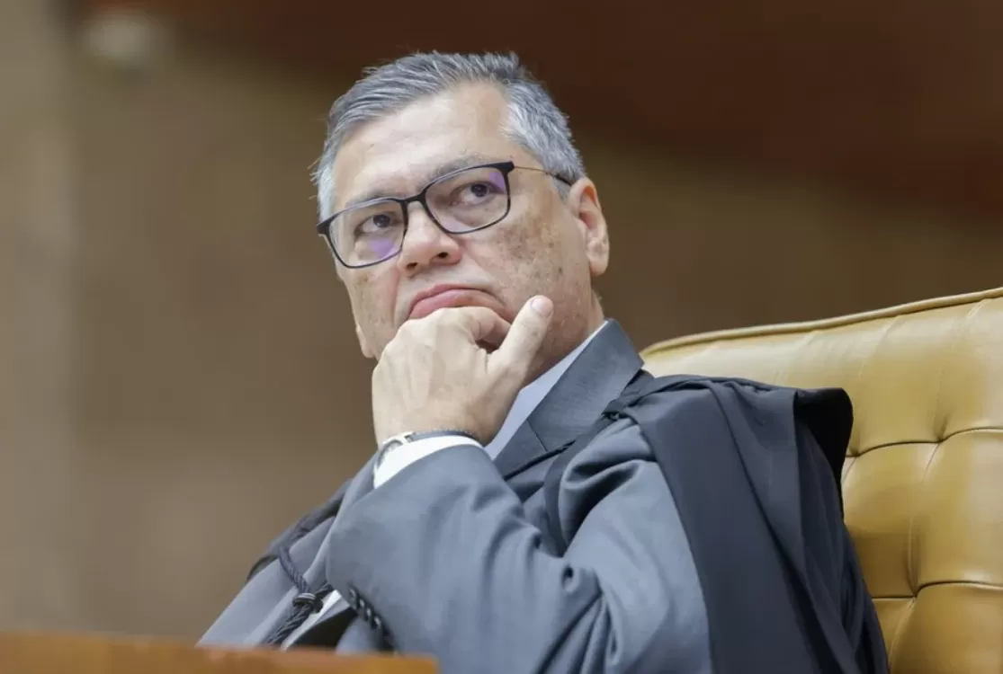 STF torna ré mulher acusada de ofender e ameaçar Flávio Dino em voo comercial