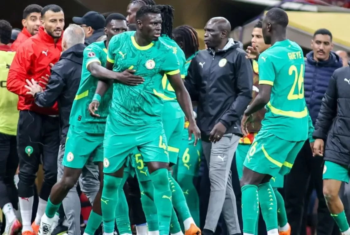 Marrocos e Senegal são punidos em R$ 5,8 milhões por incidentes na Copa Africana