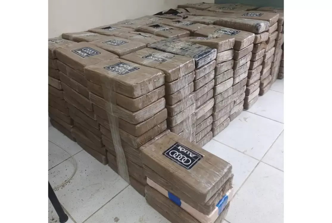 Operação internacional apreende mais de uma tonelada de cocaína em alto mar