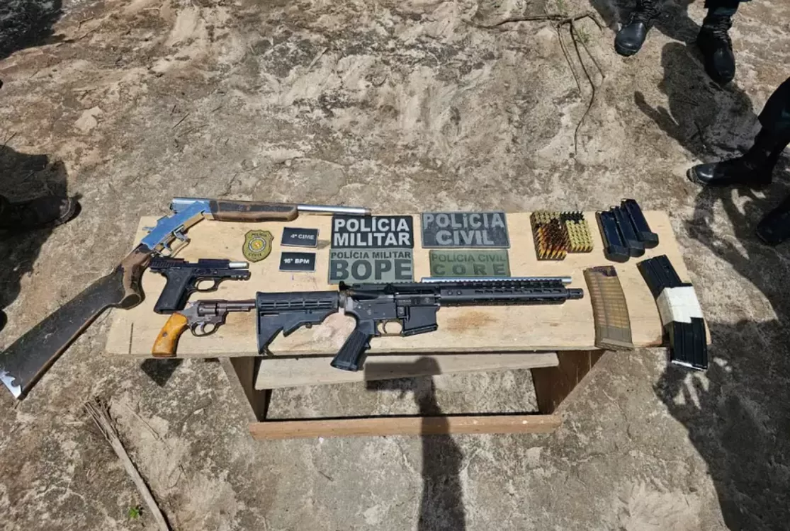 Polícia apreende armas e prende dois suspeitos de morte de guardas municipais