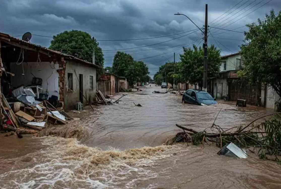Mulher morre após ser arrastada por enxurrada e ficar presa em carro