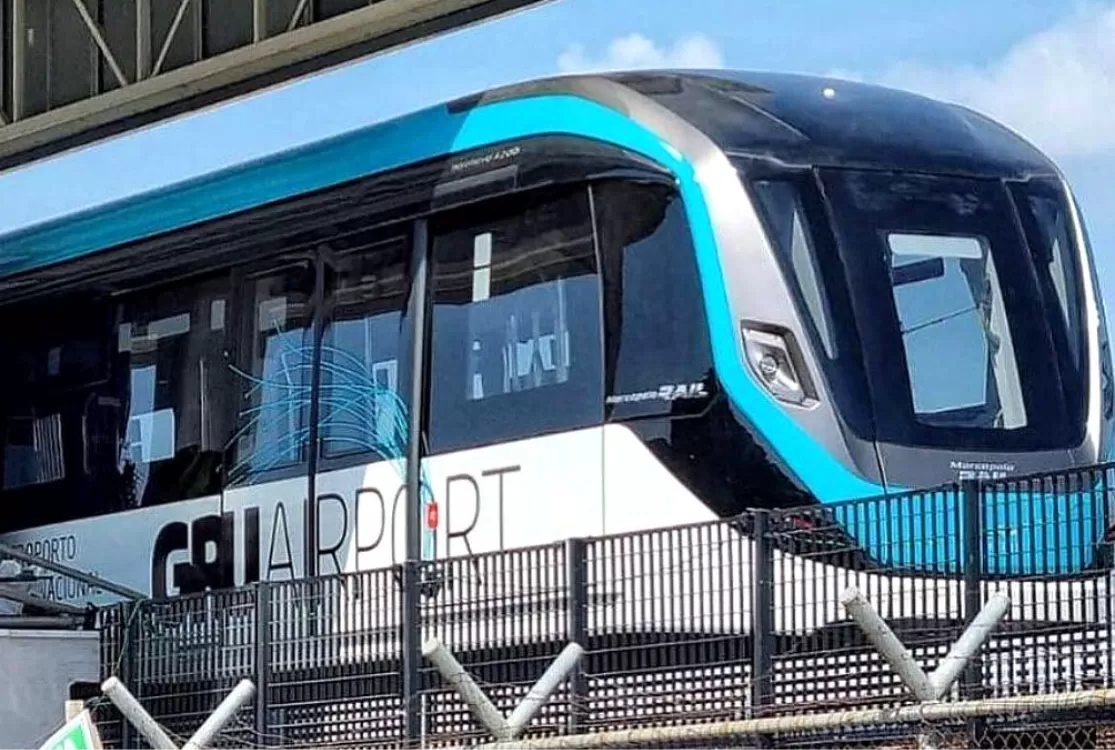 Trem que conecta metrô ao Aeroporto de Guarulhos entra em operação para o público