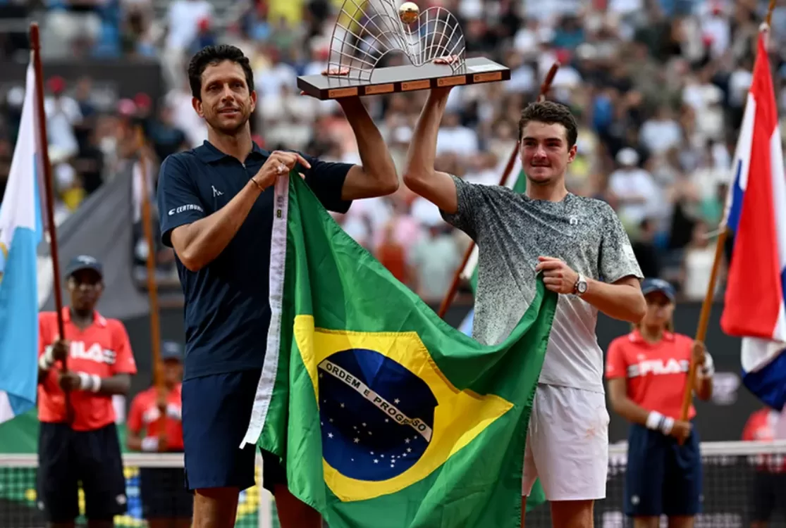 João Fonseca e Melo são campeões do Rio Open em jogo com presença de Agassi