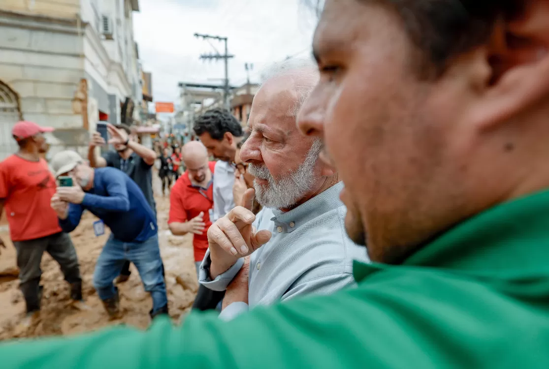 Lula diz que governo vai ajudar prefeitos de MG sem olhar 'partido, time ou religião'