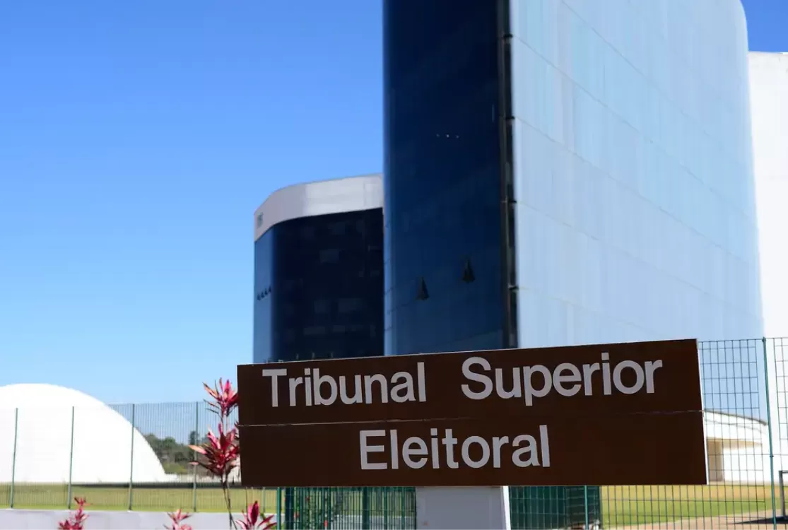 TSE vota regras para propaganda na internet e outros temas para eleições