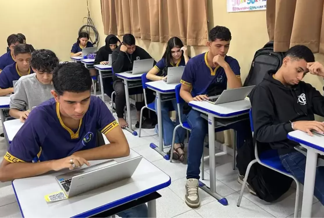 Estudantes da rede pública estadual de ensino participam de simulado avaliativo