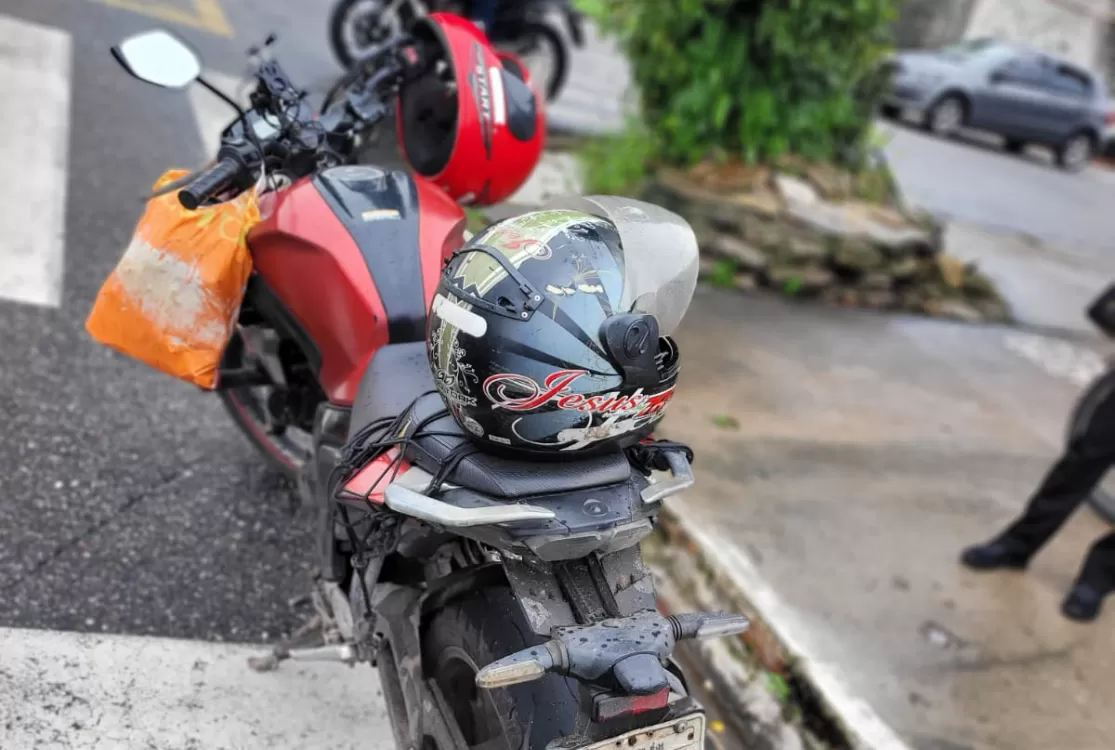 Homem é preso no bairro do Guamá dirigindo moto com placa de outro veículo