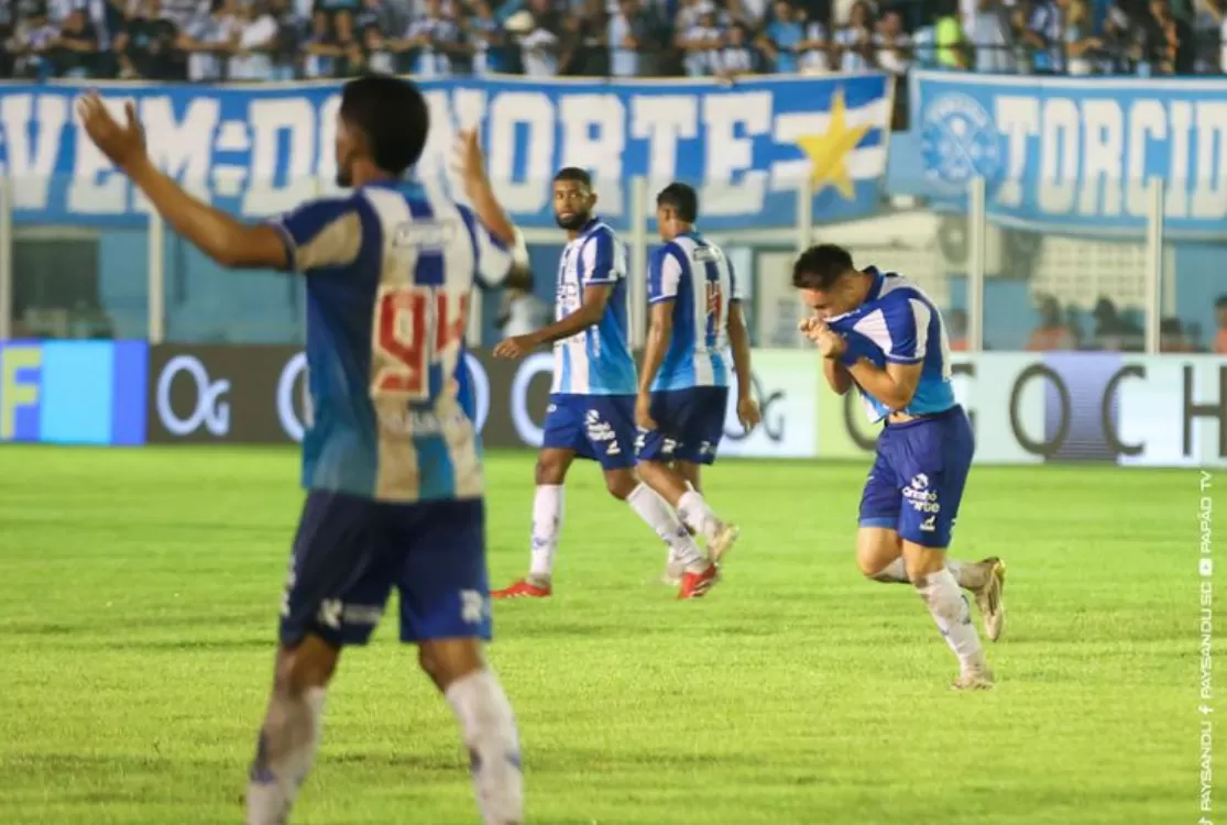 Paysandu vira sobre a Portuguesa nos acréscimos e avança na Copa do Brasil