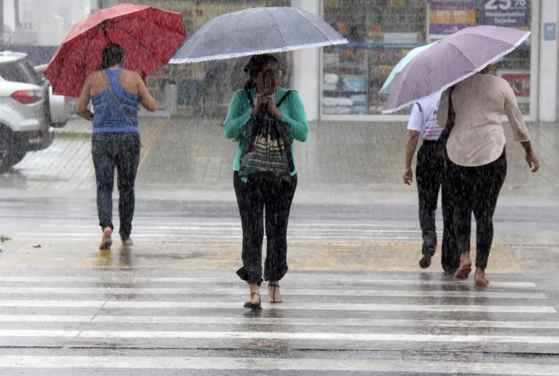 Semana começa com alerta laranja de chuvas intensas em 17 estados, incluindo o PA