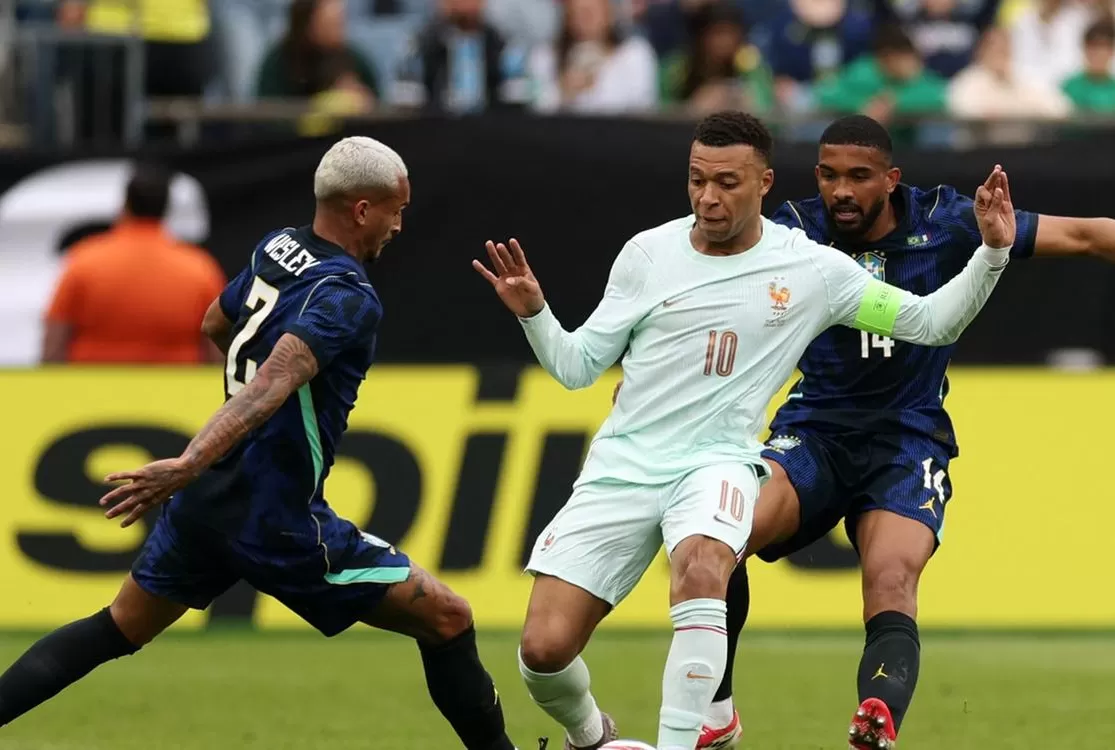 Brasil perde da França e deixa má impressão contra rival mais difícil antes da Copa do Mundo