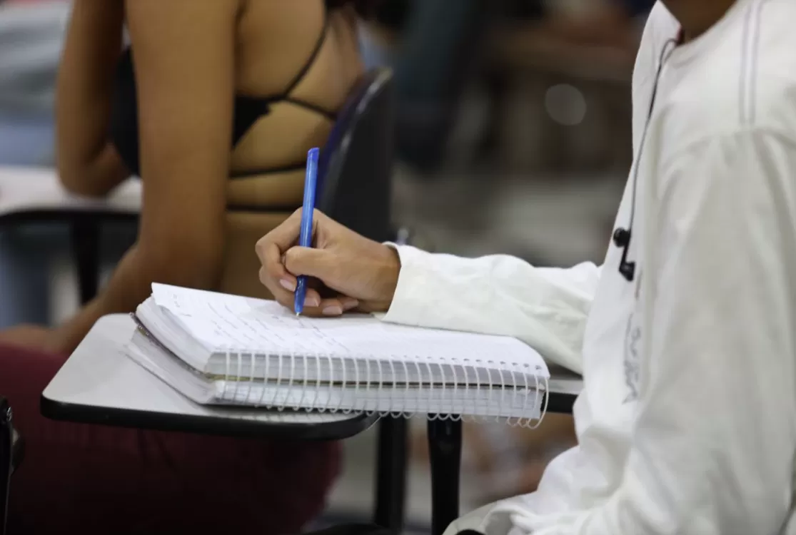 Prazo para pedir isenção da taxa de inscrição no Enem começa no dia 13