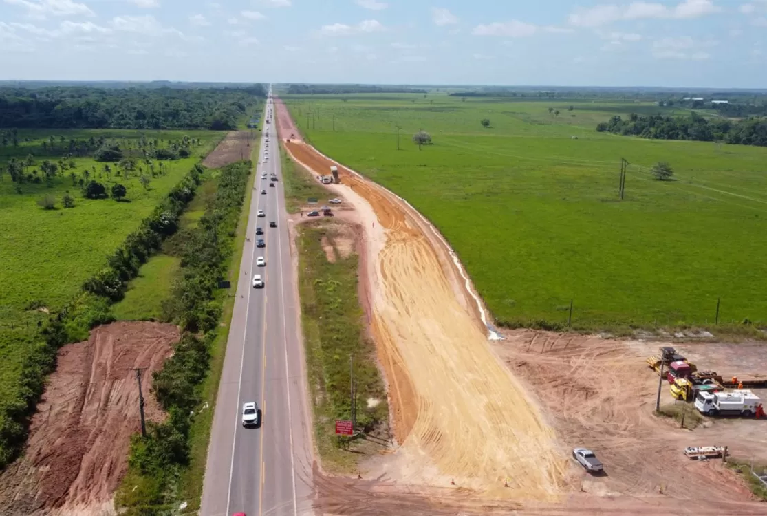 Rodovias precárias elevam os custos e cobram a conta do próximo governo