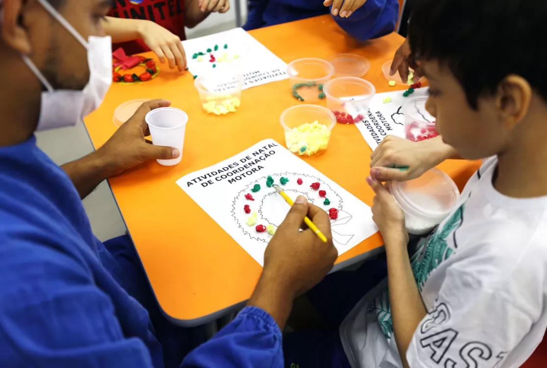 Mais de 50% dos diagnósticos de autismo ocorrem antes dos 5 anos de idade