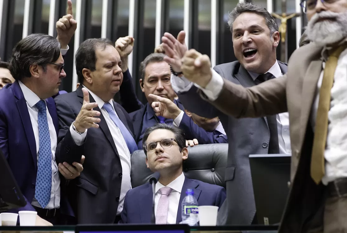 Pesquisas entram no radar, Brasília calibra tom dos discursos e Estados seguem script