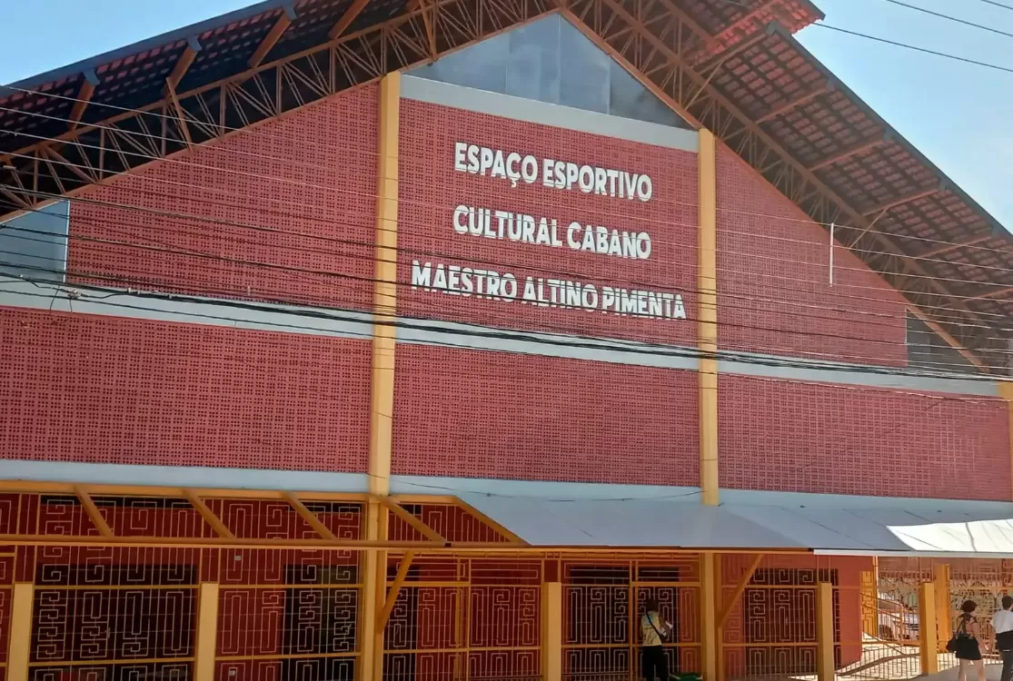 Ginásio Altino Pimenta recebe doações às vítimas das chuvas na RMB