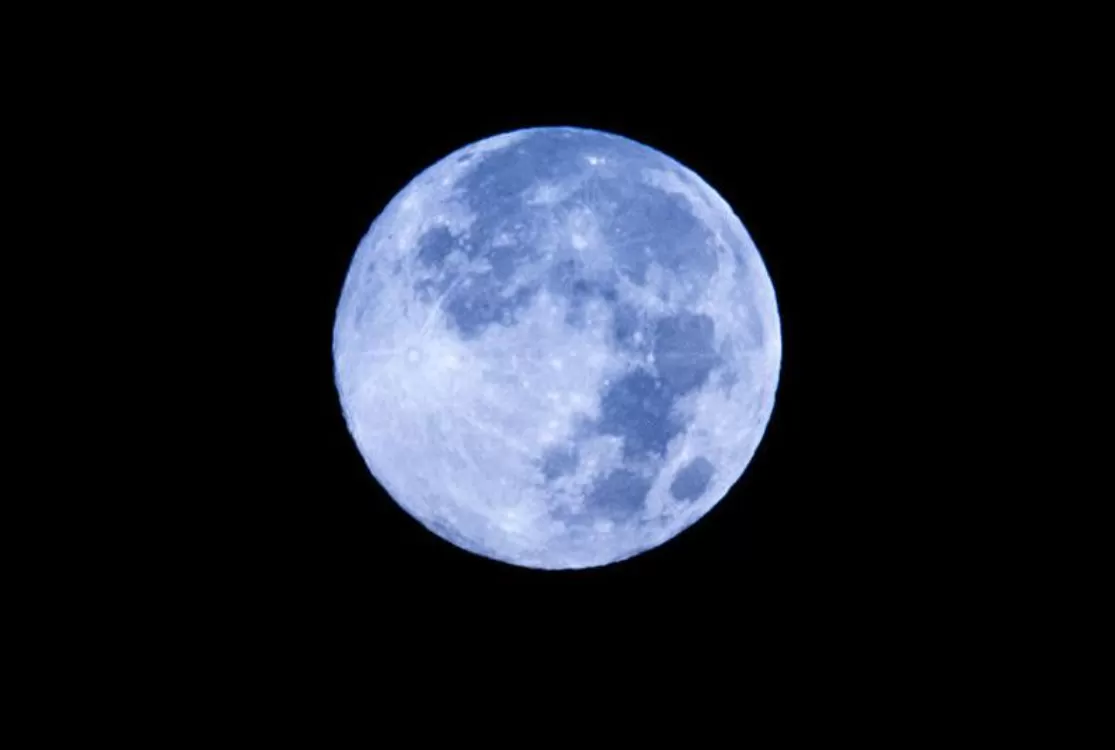 'Lua Azul' poderá ser vista no céu no próximo fim de semana; veja como observar