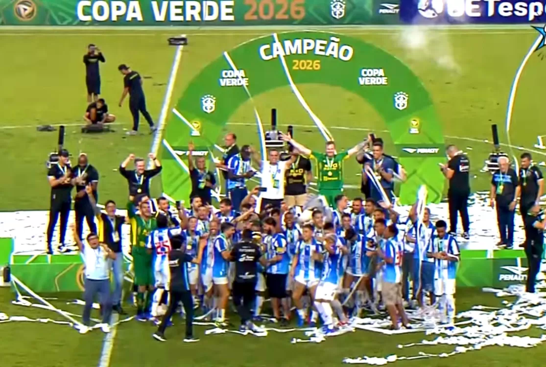 Com a força da torcida, Paysandu bate o Anápolis por 4 a 0 e é hexa da Copa Verde
